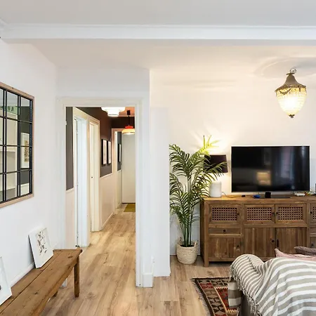 Vintage 3 Bdr Appartement *